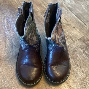 camo cowboy boots size 8